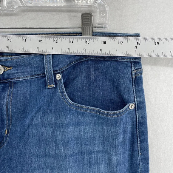 Levi's Pants Womens Sz 32 Blue Denim Stretch Straight Leg Highrise Cropped Jeans - Picture 3 of 11